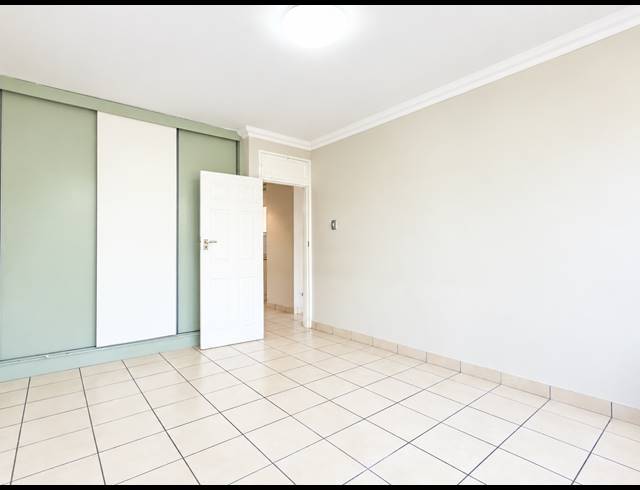 1 BEDROOM APARTMENT FOR SALE IN ESSENWOOD